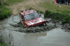 20071110110955_lada_jump.wmv
